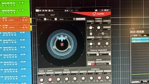 Bildschirmansicht eines Surround-Panners während des Upmix von Stereo auf 5.1